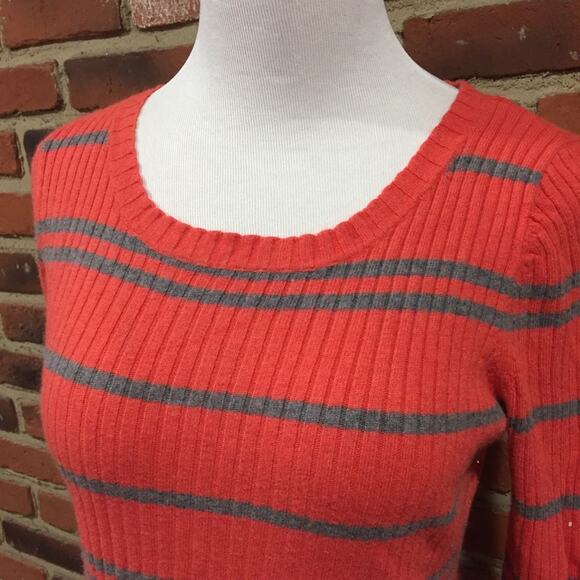A Pea in the Pod Orange Maternity Sweater sz M Long Sleeve Knit Maternity Top - Picture 3 of 5